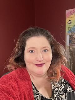 Amanda Sutherland artist portrait in Tasmania