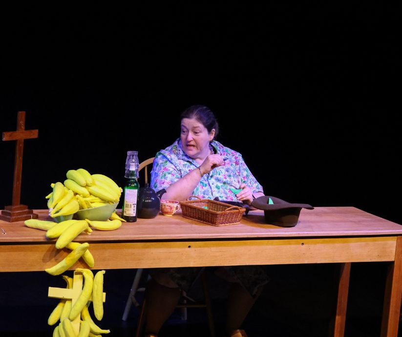 Kath at the Table – The Banana Bender